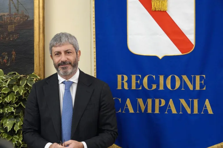 Sanità in Campania, Fico investe sulla medicina di prossimità e annuncia 160 milioni per strutture e personale